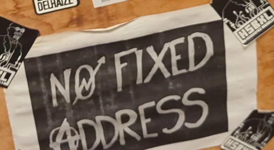 No fixed address