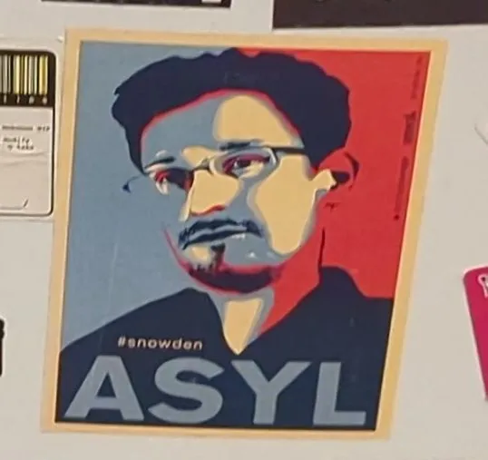 Snowden: ASYL